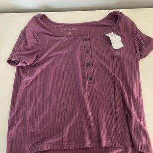 American Eagle shirt